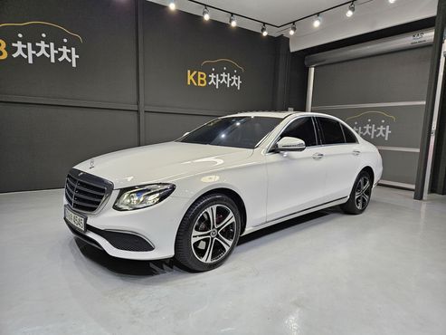 Mercedes-Benz E-Class E220d 4MATIC Exclusive — пробег 126 271 км — фото 1 из 5