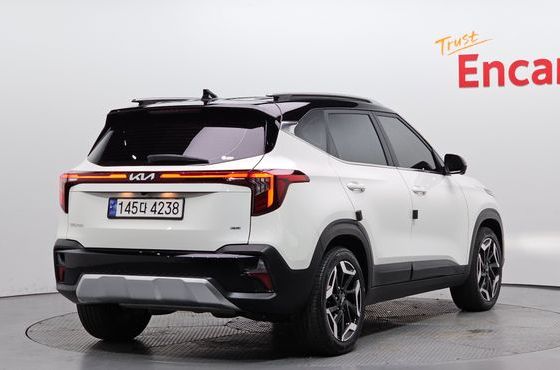 Kia Seltos Gasoline 1.6 Turbo 4WD Signature — пробег 18 046 км — фото 2 из 5