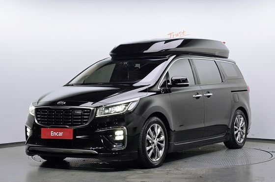 Kia Carnival 9-Seater Hi-Limousine Noblesse Special — пробег 114 781 км — фото 1 из 5