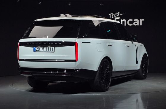 Land Rover Range Rover D350 Autobiography Long Wheel Base — пробег 5 178 км — фото 2 из 5