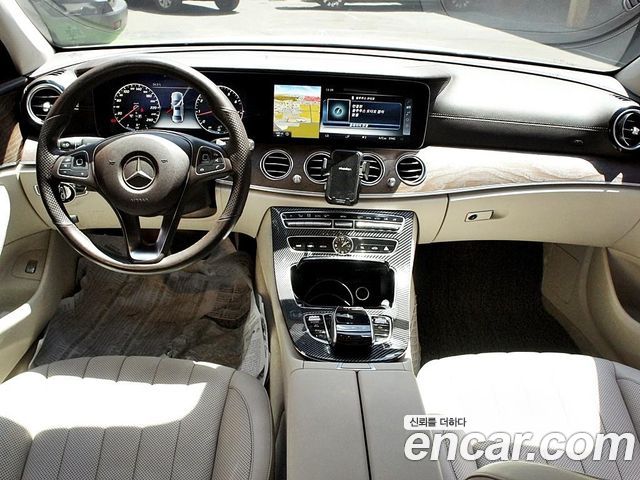 Mercedes-Benz E-Class из Кореи Encar