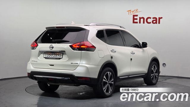 Nissan X-Trail из Кореи Encar