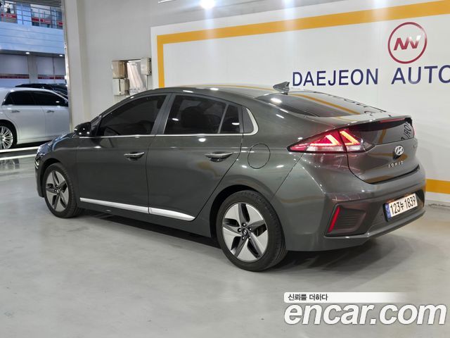 Hyundai Ioniq из Кореи Encar
