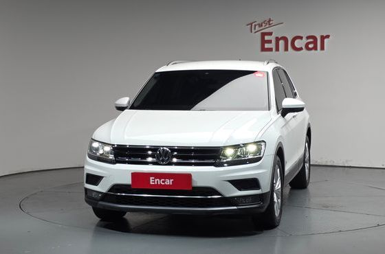 Volkswagen Tiguan 2.0 TDI Premium — пробег 98 891 км — фото 3 из 5