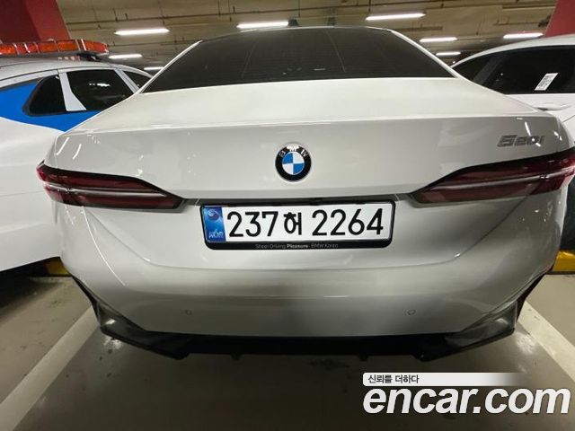 BMW 5-Series 520i M Sport — пробег 10 км — фото 4 из 5