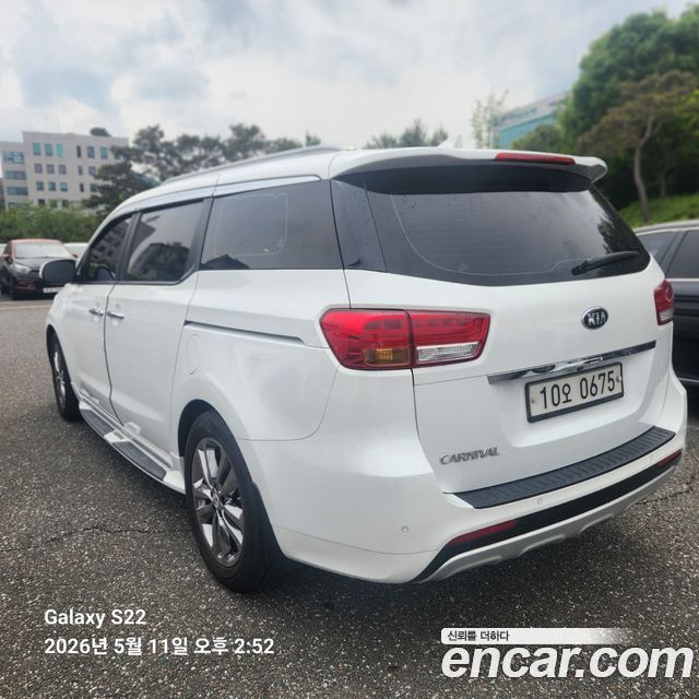 Kia Carnival из Кореи Encar