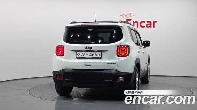 Jeep Renegade 2.4 Limited — пробег 83 823 км — фото 4 из 5