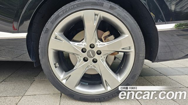 Genesis GV80 из Кореи Encar
