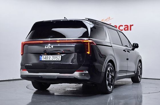 Kia Carnival Gasoline 9-Seater Signature — пробег 28 023 км — фото 2 из 5