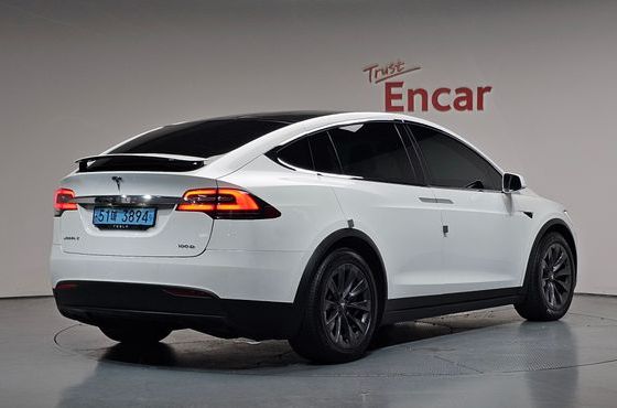 Tesla Model X 100D — пробег 98 818 км — фото 2 из 5