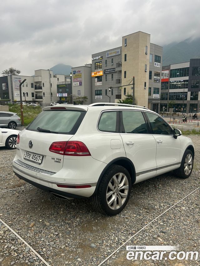 Volkswagen Touareg V6 3.0 TDI Bluemotion Premium 7P5 — пробег 189 000 км — фото 2 из 5