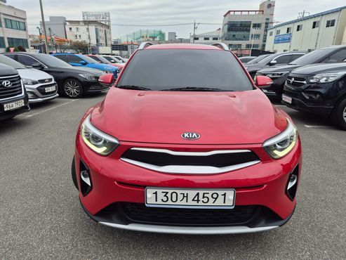 Kia Stonic 1.4 Trendy — пробег 93 456 км — фото 2 из 5