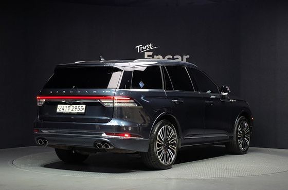 Lincoln Aviator 3.0 Black Label AWD — пробег 96 435 км — фото 2 из 5
