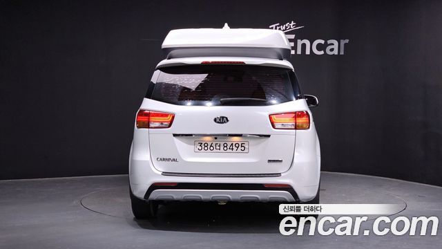 Kia Carnival из Кореи Encar