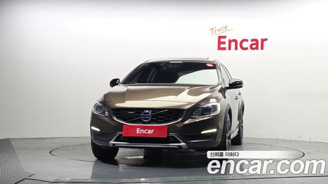 Volvo V60 T5 AWD — пробег 123 905 км — фото 1 из 5