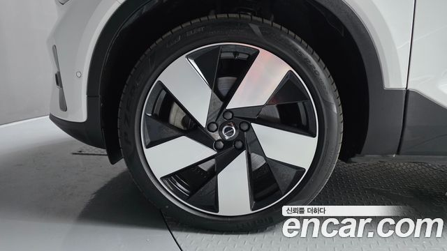 Volvo C40 из Кореи Encar