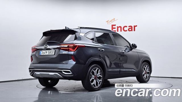 Kia Seltos из Кореи Encar