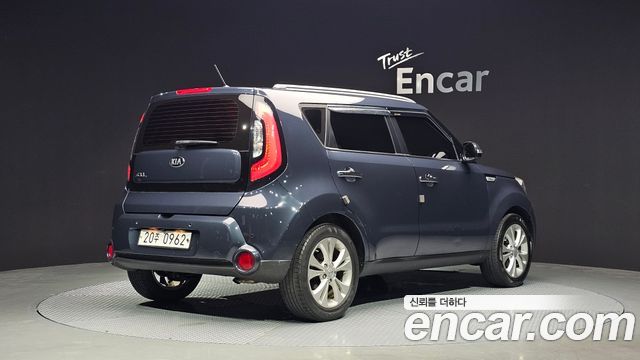 Kia Soul 1.6 GDi Prestige — пробег 101 339 км — фото 2 из 5