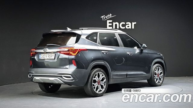 Kia Seltos из Кореи Encar