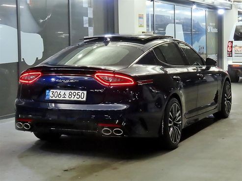 Kia Stinger 2.0 Turbo 2WD Platinum — пробег 69 553 км — фото 4 из 5