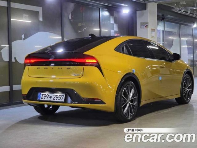 Toyota Prius из Кореи Encar