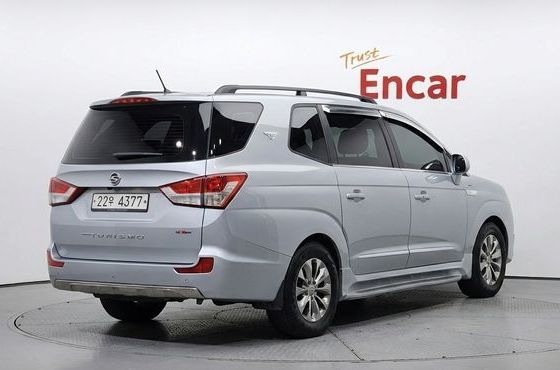 Ssangyong KORANDO 4WD Outdoor Edition 9-seater — пробег 79 948 км — фото 2 из 5