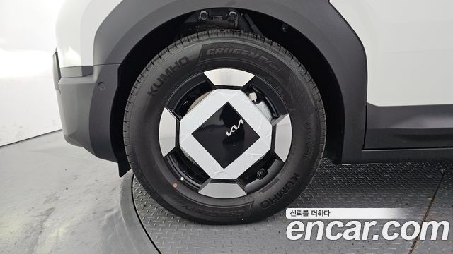 Kia PV5 из Кореи Encar