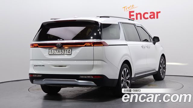 Kia Carnival из Кореи Encar
