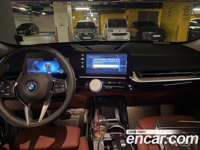 BMW iX1 xDrive 30 xLine — пробег 524 км — фото 5 из 5