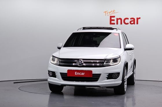 Volkswagen Tiguan 2.0 TDI R-Line 5N — пробег 110 381 км — фото 3 из 5