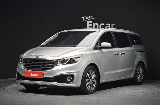 Kia Carnival 9-seater Luxury — пробег 82 669 км — фото 1 из 5