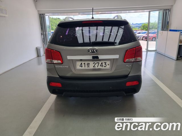 Kia Sorento Diesel 2.0 2WD TLX Deluxe — пробег 172 600 км — фото 4 из 5