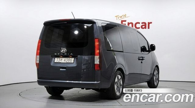 Hyundai Staria из Кореи Encar