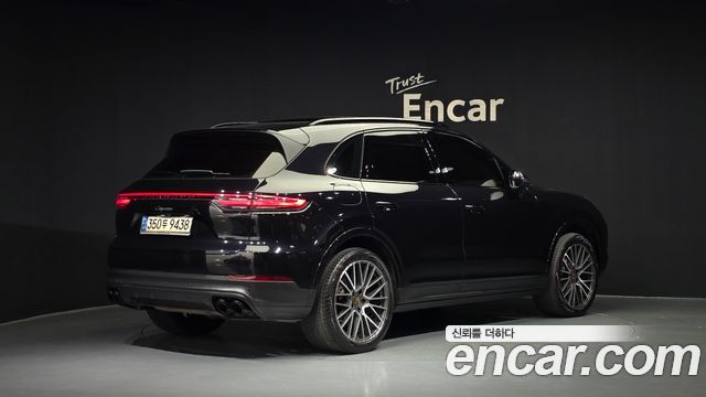 Porsche Cayenne 3.0 — пробег 69 220 км — фото 2 из 5