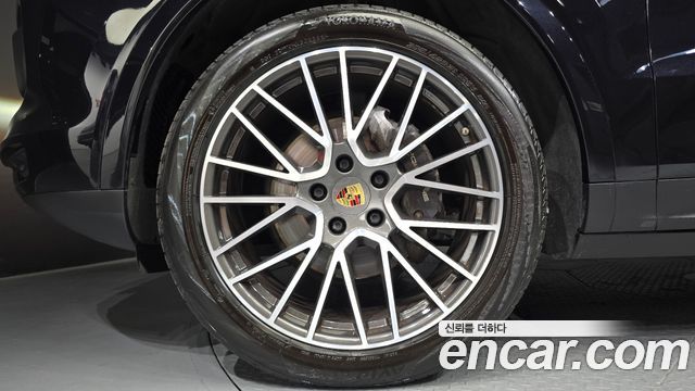 Porsche Cayenne 3.0 — пробег 69 220 км — фото 5 из 5