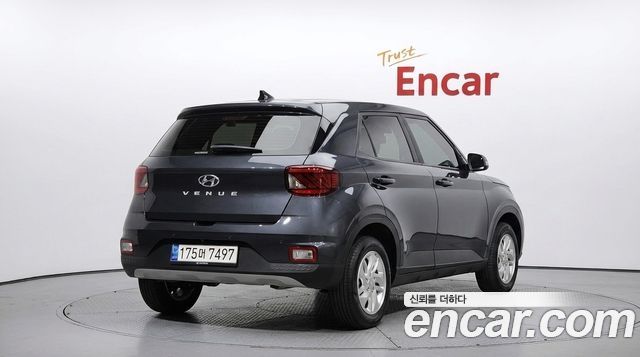 Hyundai Venue 1.6 Modern — пробег 14 828 км — фото 2 из 5