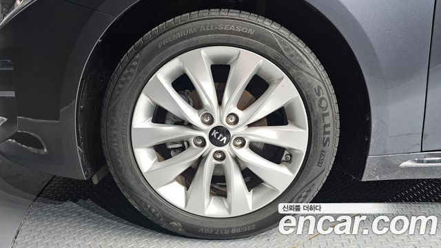 Kia K5 из Кореи Encar