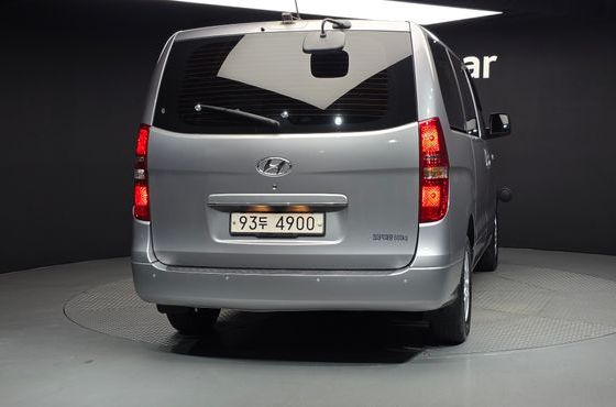 Hyundai Starex Van 3-Seater Smart — пробег 44 634 км — фото 4 из 5