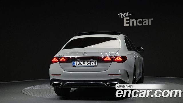 Mercedes-Benz E-Class E300 4MATIC AMG Line Premiere Special — пробег 16 457 км — фото 4 из 5