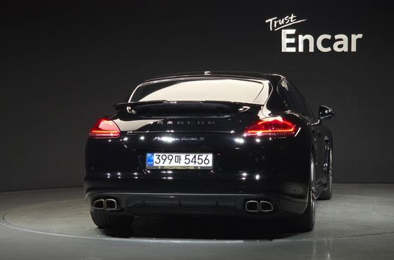 Porsche Panamera 4.8 Turbo 970 — пробег 80 429 км — фото 4 из 5