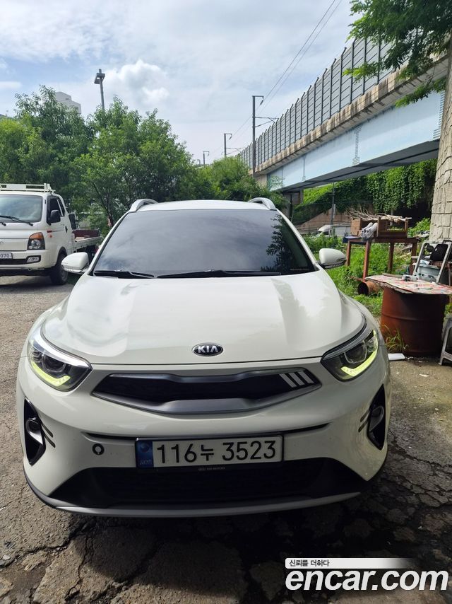 Kia Stonic из Кореи Encar