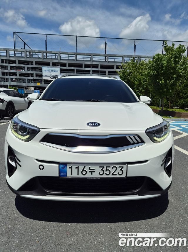 Kia Stonic из Кореи Encar