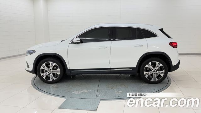 Mercedes-Benz EQA из Кореи Encar