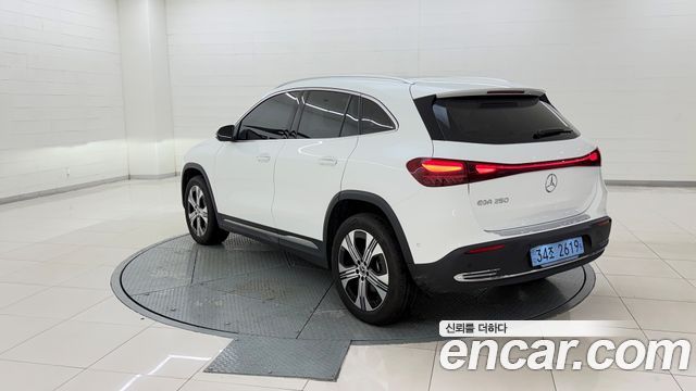 Mercedes-Benz EQA из Кореи Encar
