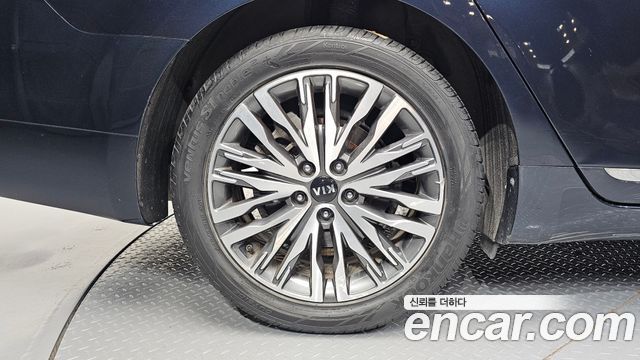 Kia K7 из Кореи Encar