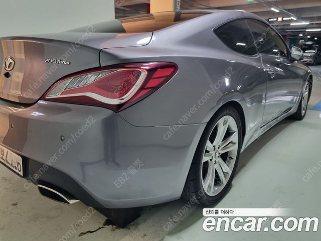 Hyundai Genesis 380 GT-RW — пробег 130 000 км — фото 3 из 5