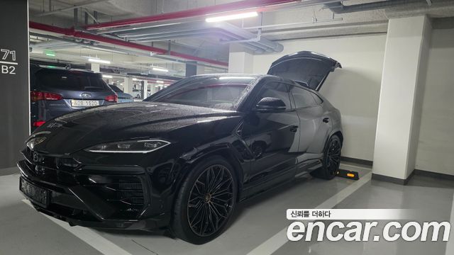 Lamborghini Urus из Кореи Encar