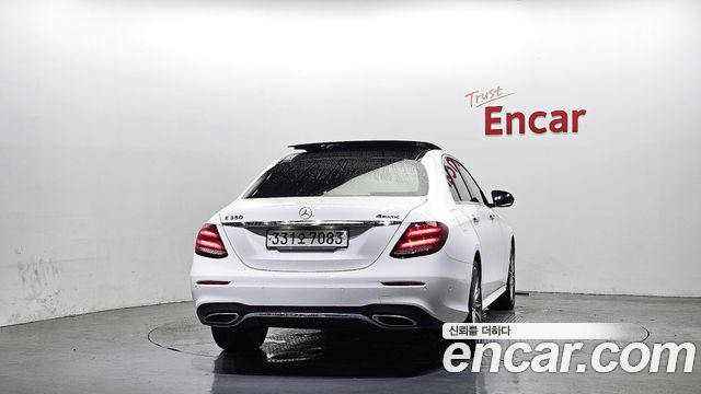 Mercedes-Benz E-Class из Кореи Encar