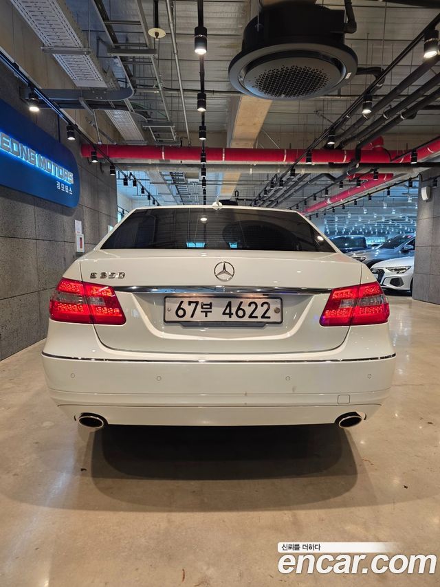 Mercedes-Benz E-Class из Кореи Encar