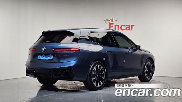 BMW iX из Кореи Encar